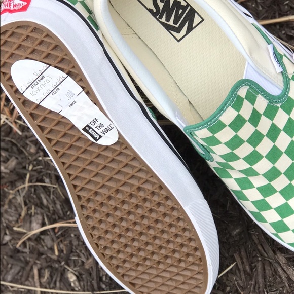 LAST! NWT Vans Checkerboard Grass Green Slip-On - Picture 6 of 8